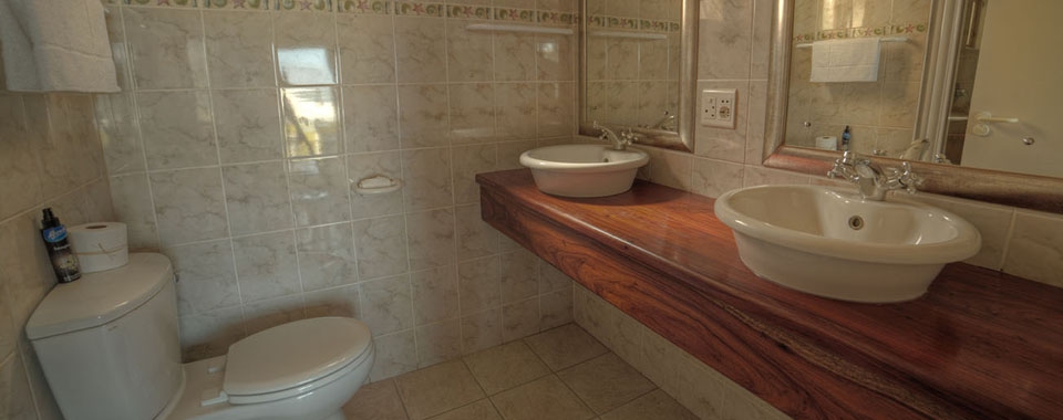 Standard twin room ground floor